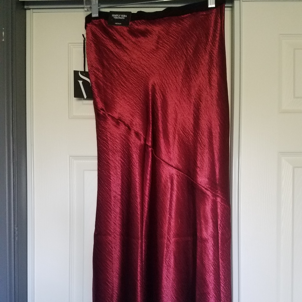 NWT Simply Vera Wang skirt